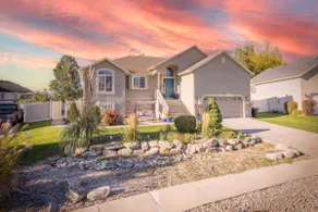 Farmington Gem 6BR Hot Cold Tub Sleeps 15 - Image 2