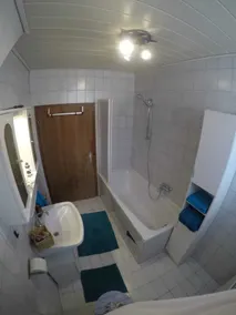 Aluguer-Apartamento-Casa de banho privada - Image 3