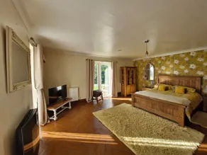 Romantic rural cottage, log burner, Smart TV early check in ,large gardens - Image 3