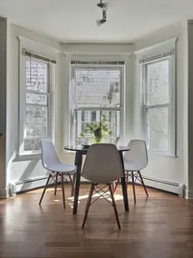 Mid-Century Mod -West End 1 BR- Sleeps 2- 4 Guests - Image 3