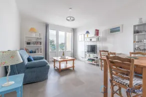 Appartement plein de charme avec vue sur mer - Image 2