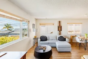 Oceanview seabreezes retro Cardiff 1 bd. No Taxes - Image 3