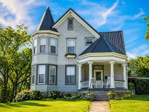 Charming Victorian 5 Min to Ark / Walk Downtown - Image 2