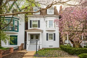 4BR CWE Luxury Walk to Forest Park - Image 2