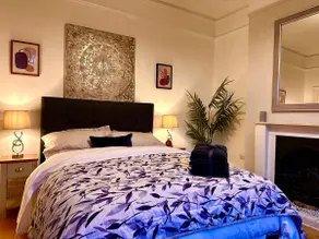 Stylish Central Reading Apartment Free Parking - Image 2