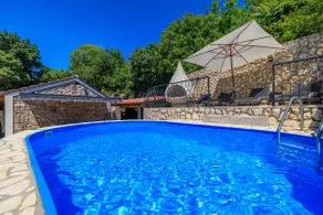 Stone house with private swimming pool - Image 3