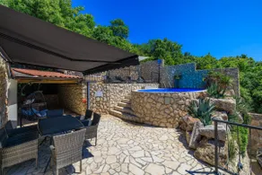 Stone house with private swimming pool - Image 5