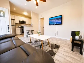 Modern Stay Near Downtown & Naval Base - Image 3