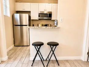 Modern Stay Near Downtown & Naval Base - Image 2