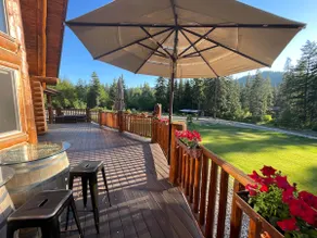 Luxury Black Forest Cabin near Leavenworth - Image 2