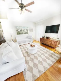 Magnolia Cottage Couples Retreat-Sleeps 4-Pets - Image 5