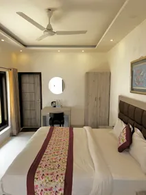R Cottages | Spacious 3BHK Near New Delhi Airport - Image 2