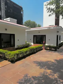 R Cottages | Spacious 3BHK Near New Delhi Airport - Image 4
