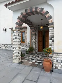 LOREN HOUSE, relaxing location with seaview - Image 4
