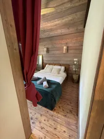 Cosy Forest Cabin (Ty Bach) 500m from the Ocean - Image 5