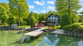 Resort-Style Luxury Waterfront Cottage - Image 3