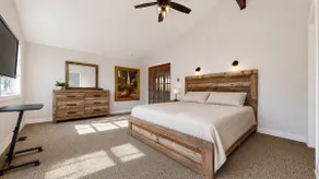 Resort-Style Luxury Waterfront Cottage - Image 5
