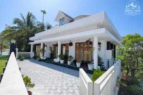 WHITE VIVID homestay, The wind beneath my wings. - Image 2