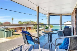 Laidback Seaford Family Retreat 200m from Beach - Image 4