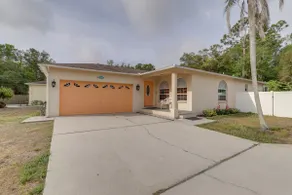 Coastal Getaway w/ Pool: 6 Mi to St Pete Beach! - Image 2