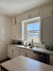 Cozy vintage getaway minutes from downtown! - Image 4