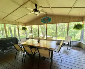 4 bed 2 bath by Jamestown Marina - Image 2
