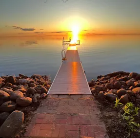 Entire Cabin on MilleLacs Lake, stunning sunsets, dogs welcome - Image 2