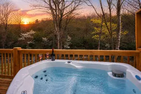 Spend Christmas at Riversong! Hot Tub+On the River - Image 3