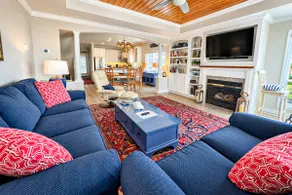 Experience the island lifestyle, live like a local! 4Br/3.5ba waterfront duplex. - Image 5