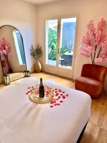 House Apollon • Cinema jacuzzi • 20 min from Paris - Image 3