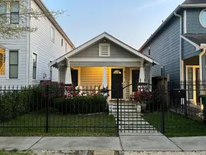 1930 Heights Craftsman - Image 2