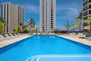 20FL Ocean view condo, pool and beach access - Image 2