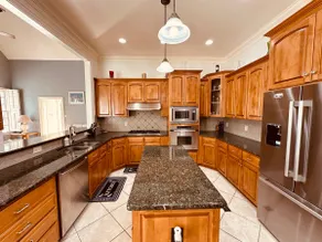 Big Amazing Pristine Home on 1.6 Acre with Gate - Image 5