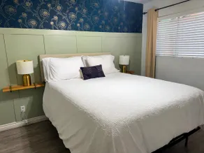 Cozy 2 BR - Located in Quiet Downtown Neighborhood - Image 5