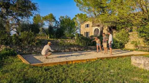 Family Holidays - 5* Farmhouse with Pool & Pets - Image 5