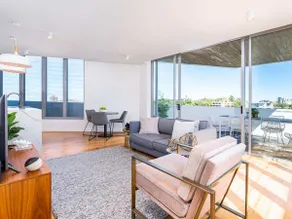 Bondi Amari Seven Zero One with Balcony and View - Image 4