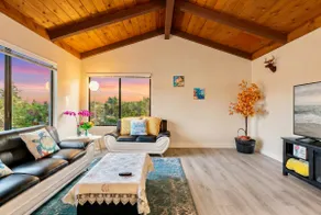3,000+ sqft | Walk to beaches, tidepools | Pets OK - Image 2