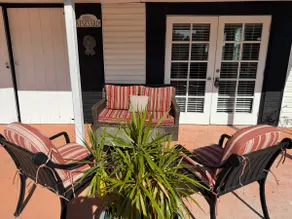 New Studio Full Kit Qbed new bath patio furn - Image 5