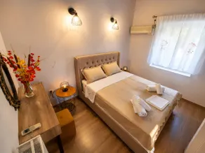 Granny's Home - Image 2
