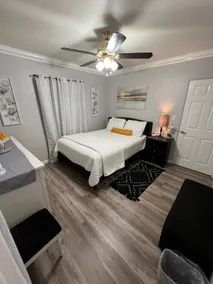 Cozy Casita w/private backyard & parking Pets OK - Image 4