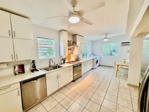 Atlantic Beach House w/Ocean View Hottub on Quiet Beach, king beds, fast WiFi - Image 4