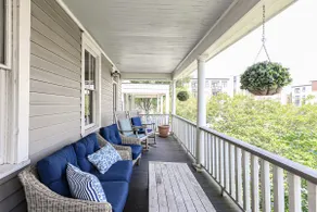 Gorgeous Historic Suite, Steps from Forsyth Park! - Image 4