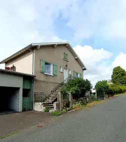 Warm family home - Image 2