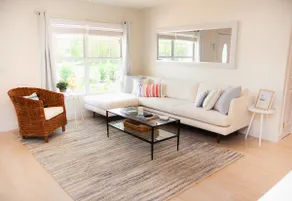 Estey Oasis. Heated Pool! Close to Beaches/5th Ave! - Image 2