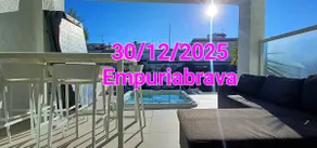 Beach 500 m away, private mooring, hot tub - Image 2