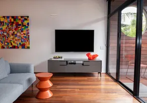 Design Life Apartment near St Kilda Penguins - Image 5