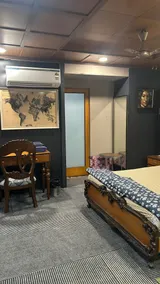 Large Modern Room I WiFi I Easy walk to PARK St - Image 5