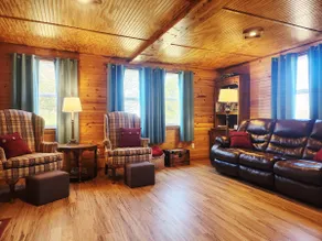 Wi-Fi, sleeps 6,full kitchen,12 mi to OSU,3bd,1ba - Image 2