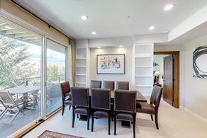 Remodeled 3BR Mountainview 2nd-Floor | Balcony - Image 4