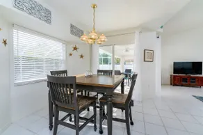 CHARMING FLORIDA GETAWAY 3BDR HOME WITH A POOL - Image 5